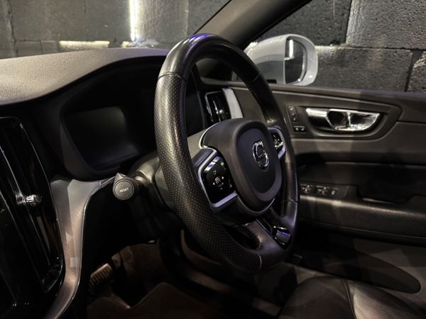 2018-Volvo-XC60-D4-Momentum-Auto-AWD image:16