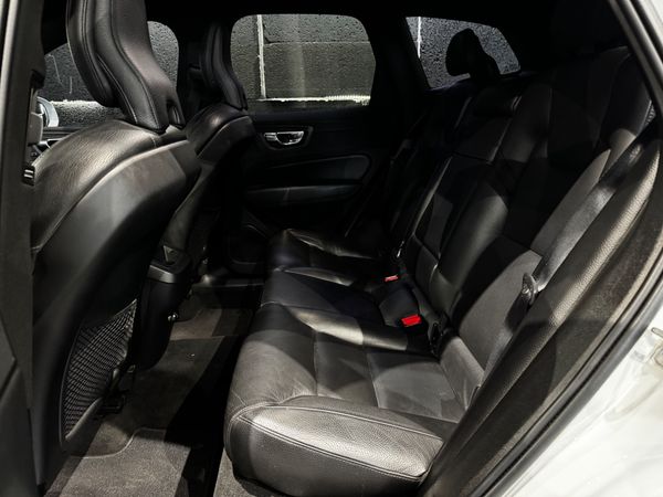 2018-Volvo-XC60-D4-Momentum-Auto-AWD image:19