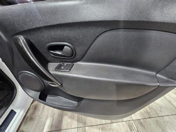 2019-Renault-Sandero-900T-Expression image:10