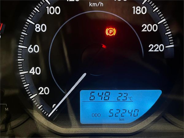 2020-Toyota-Yaris-15-XS-5-dr image:7