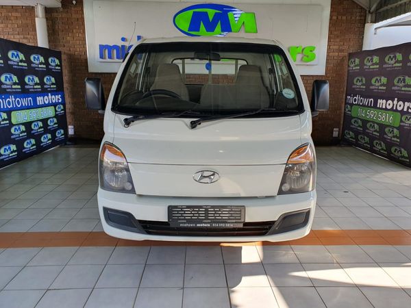 2017-Hyundai-H100-Bakkie-26D-Dropside image:1