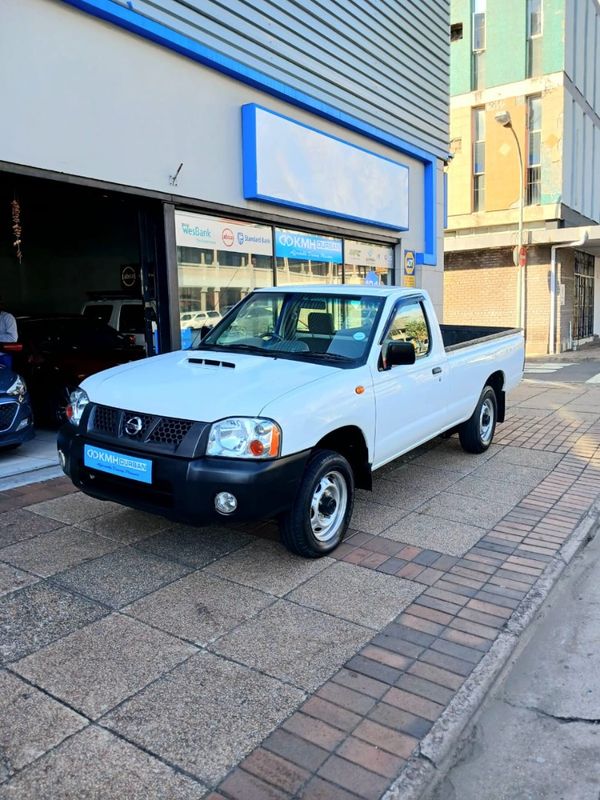 Used Nissan NP300 2 5 TDI LWB S CAB AIRCON 78 000 KMS TOW BAR For Sale used-nissan-np300-2-5-tdi-lwb-s-cab-aircon-78-000-kms-tow-bar-for-sale