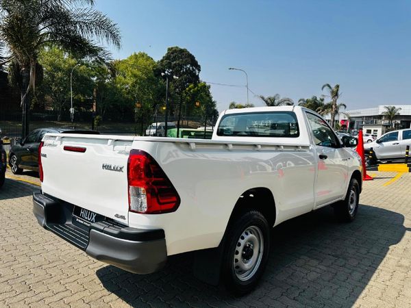 2026-Toyota-Hilux-24-GD-6-SR-4x4-Single-Cab image:8