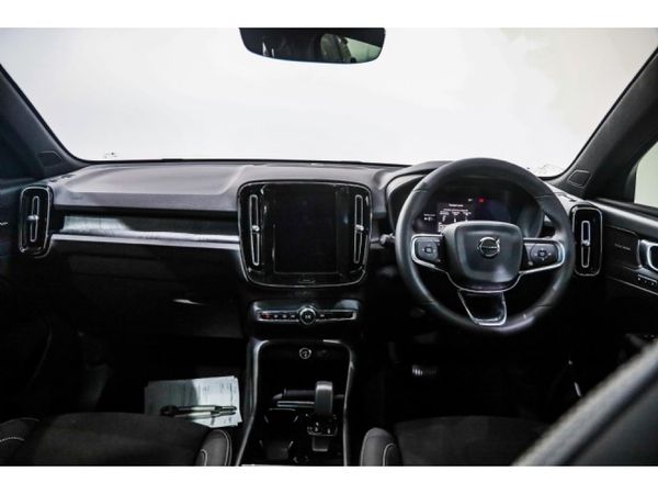 2025-Volvo-C40-Recharge-Twin-Pure-Electric image:12