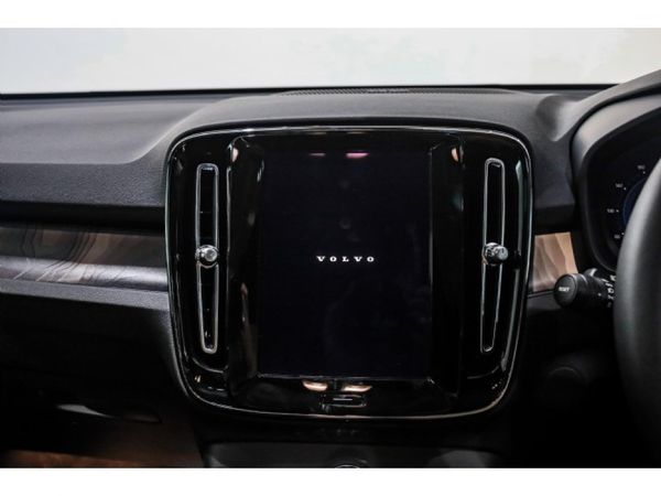 2025-Volvo-C40-Recharge-Twin-Pure-Electric image:13