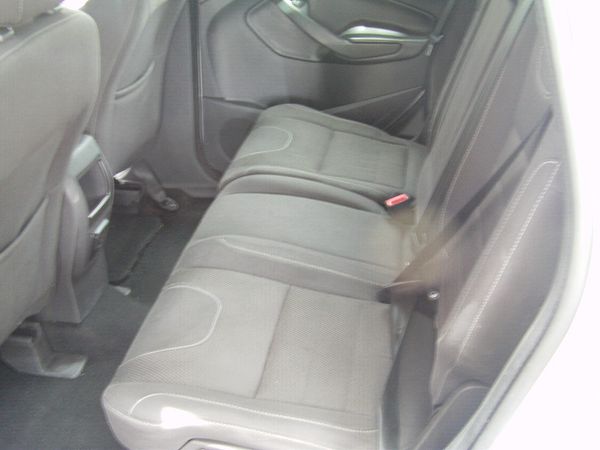 2016-Ford-Kuga-15-EcoBoost-Ambiente-Auto image:12