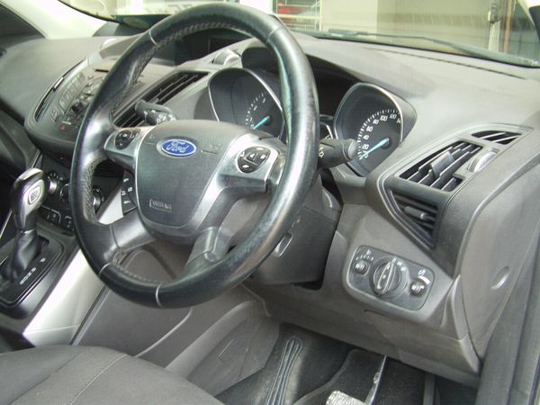 2016-Ford-Kuga-15-EcoBoost-Ambiente-Auto image:17