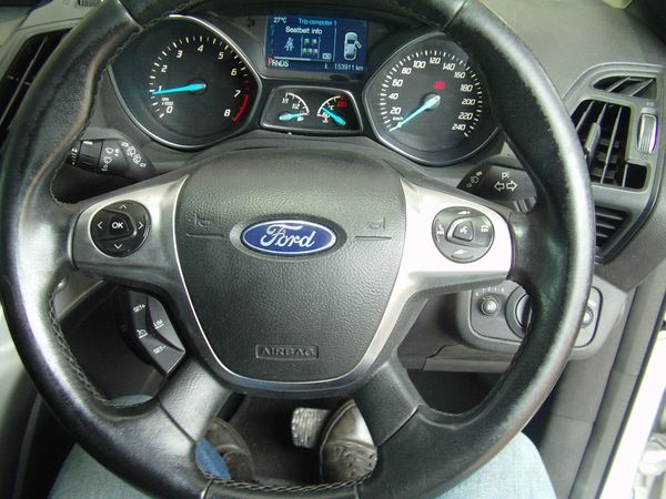 2016-Ford-Kuga-15-EcoBoost-Ambiente-Auto image:23