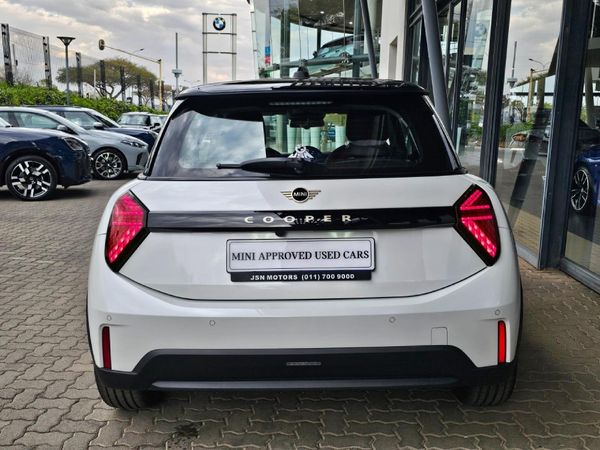 2025-MINI-Hatch-Cooper-Auto image:3