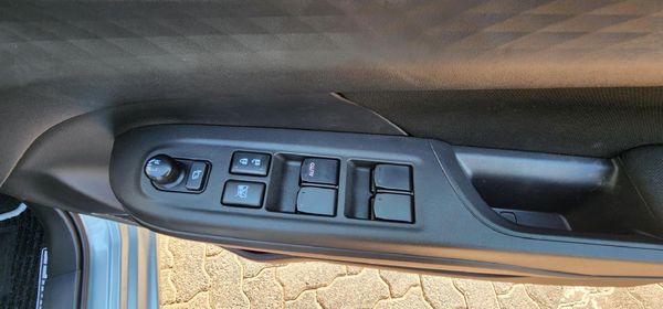 2026-Suzuki-Swift-12-GLX image:14
