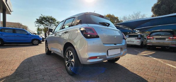 2026-Suzuki-Swift-12-GLX image:4