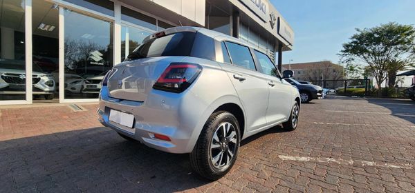 2026-Suzuki-Swift-12-GLX image:6