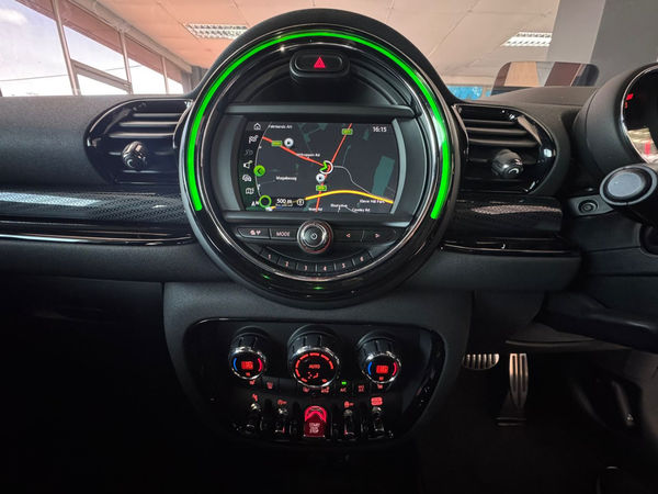 2021-MINI-Clubman-Cooper-JCW-Auto image:11
