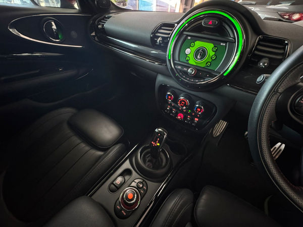 2021-MINI-Clubman-Cooper-JCW-Auto image:13
