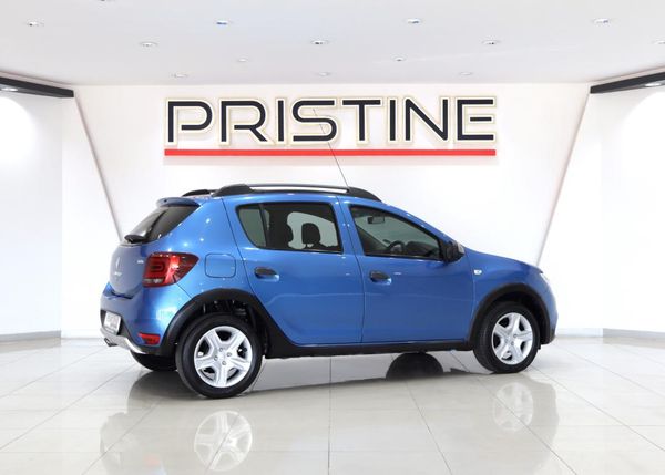 2017-Renault-Sandero-900T-Stepway-Expression image:5
