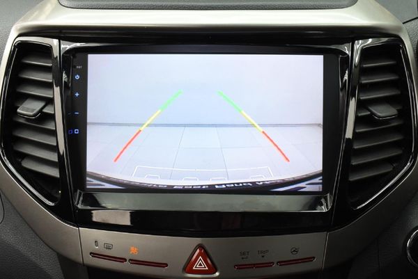 2022-Mahindra-XUV-300-15D-W8 image:15