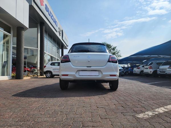 2026-Suzuki-Swift-12-GLX-Auto image:5