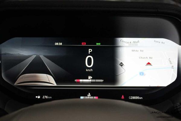 2022-Land-Rover-Range-Rover-44-Autobiography image:9