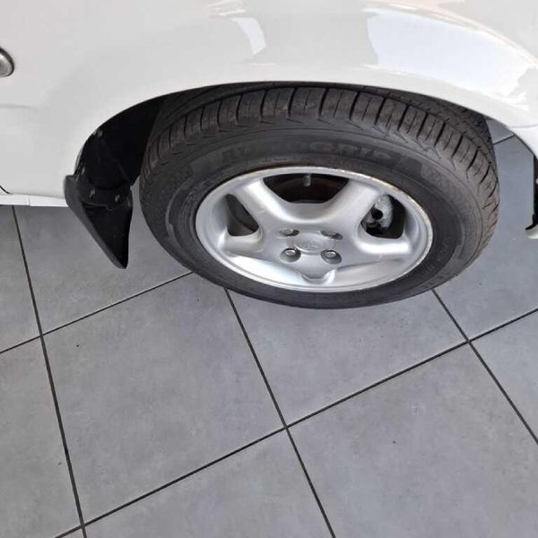2001-Toyota-Tazz-130-Sport image:14