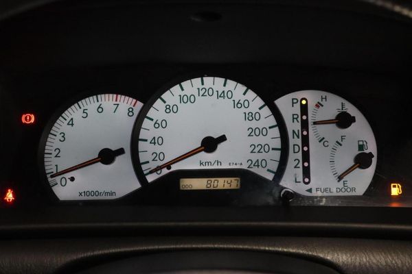 2004-Toyota-Corolla-180i-GLS-Auto image:9