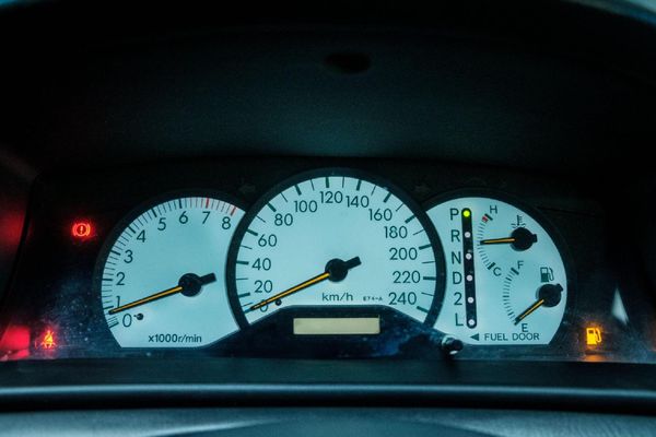 2004-Toyota-Corolla-180i-GLS-Auto image:14