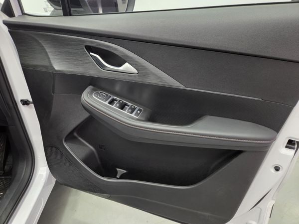 2026-Omoda-C7-15T-SHS-DHT-Phev image:9