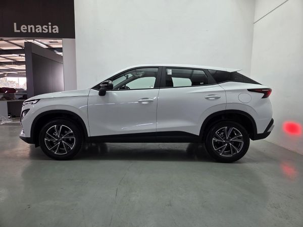 2026-Omoda-C7-15T-SHS-DHT-Phev image:3