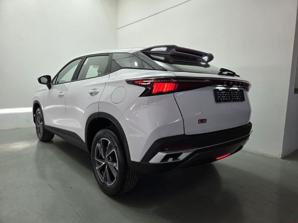 2026-Omoda-C7-15T-SHS-DHT-Phev image:4