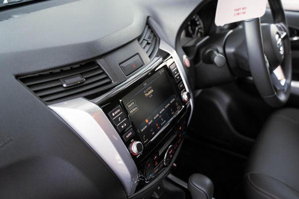 2026-Nissan-Navara-25-DDTi-LE-Plus-4X4-Auto-Double-Cab image:8
