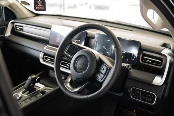 2026-GWM-P-Series-P300-24TD-LT-4x4-Double-Cab-Auto image:4