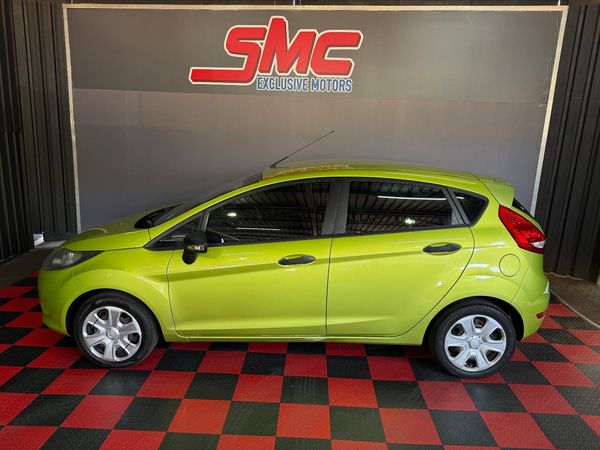 2010-Ford-Fiesta-16i-Ambiente-5-dr image:3