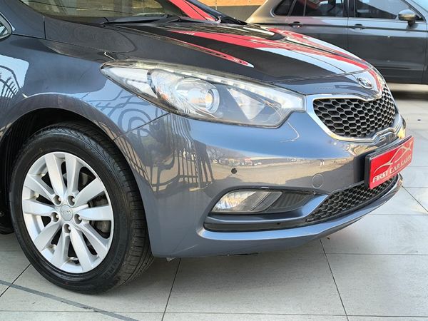2013-Kia-Cerato-20-5-dr-Auto image:16
