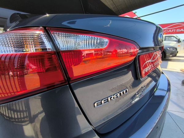 2013-Kia-Cerato-20-5-dr-Auto image:17