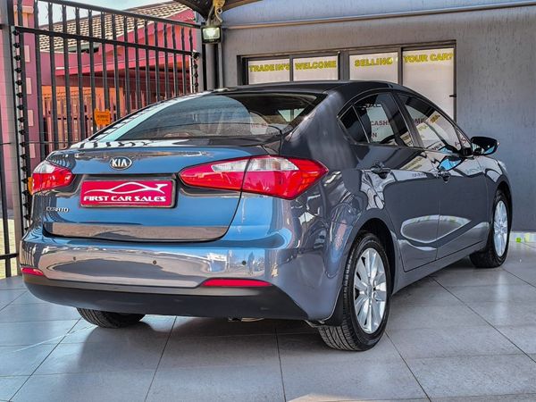2013-Kia-Cerato-20-5-dr-Auto image:5