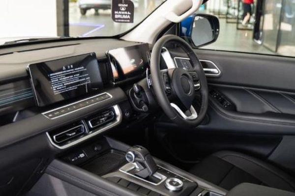 2026-GWM-P-Series-P300-24TD-LS-Auto-Double-Cab image:6