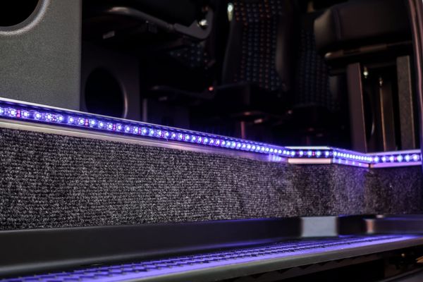 2025-Volkswagen-Crafter-Passenger-Carrier image:16