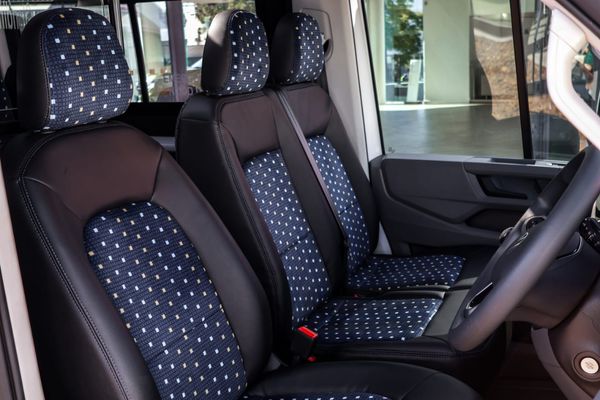 2025-Volkswagen-Crafter-Passenger-Carrier image:8