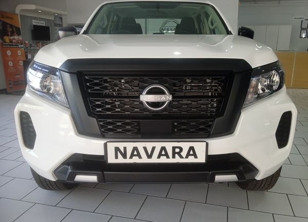 2025-Nissan-Navara-25D-XE-Double-Cab image:1