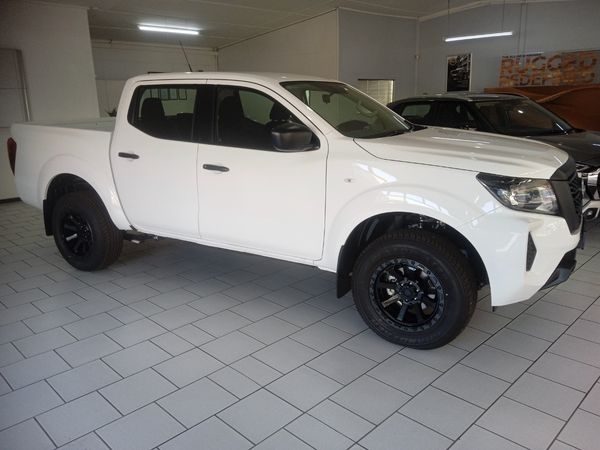 2025-Nissan-Navara-25D-XE-Double-Cab image:3