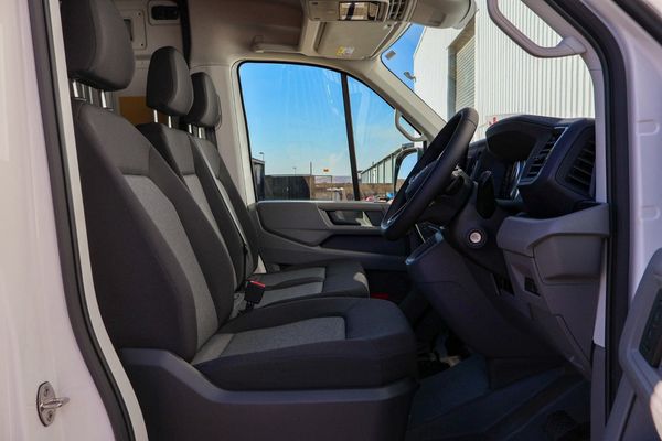 2025-Volkswagen-Crafter-50-20TDi-103KW-XLWB-FC-PV image:9