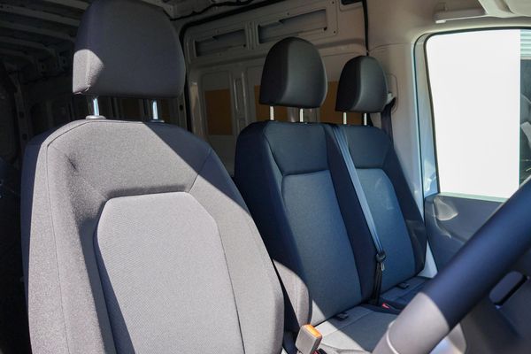 2025-Volkswagen-Crafter-50-20TDi-103KW-XLWB-FC-PV image:12