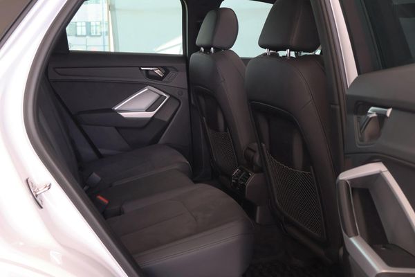 2025-Audi-Q3-Sportback-35TDI-Black-Edition image:14