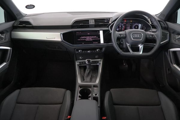 2025-Audi-Q3-Sportback-35TDI-Black-Edition image:19