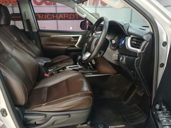 2020-Toyota-Fortuner-24-GD-6-Raised-Body-Auto image:12
