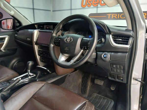 2020-Toyota-Fortuner-24-GD-6-Raised-Body-Auto image:7