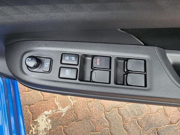 2026-Suzuki-Swift-12-GL image:9