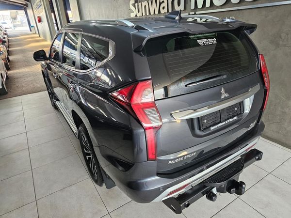 2021-Mitsubishi-Pajero-Sport-24D-4x4-Exceed-Auto image:3