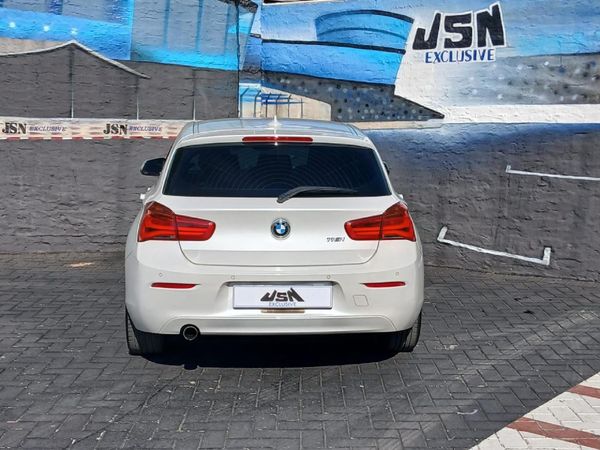 2018-BMW-1-Series-118i-5-dr-Auto image:3
