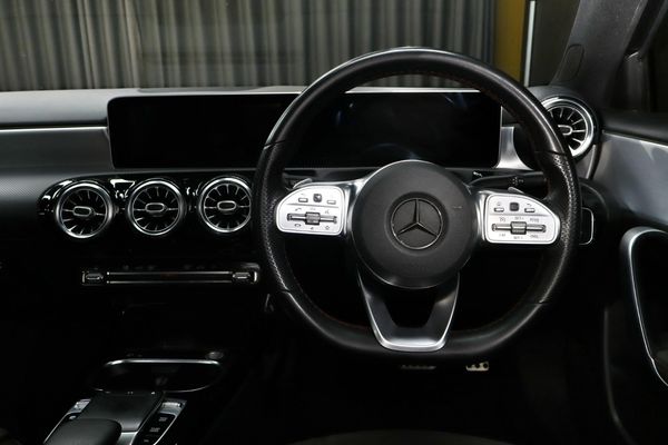 2018-Mercedes-Benz-A-Class-A-200-Auto image:9