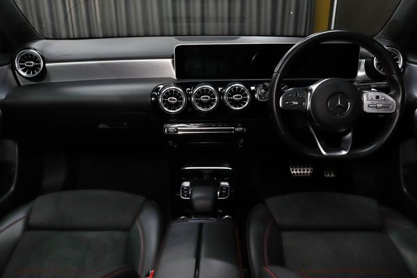 2018-Mercedes-Benz-A-Class-A-200-Auto image:8